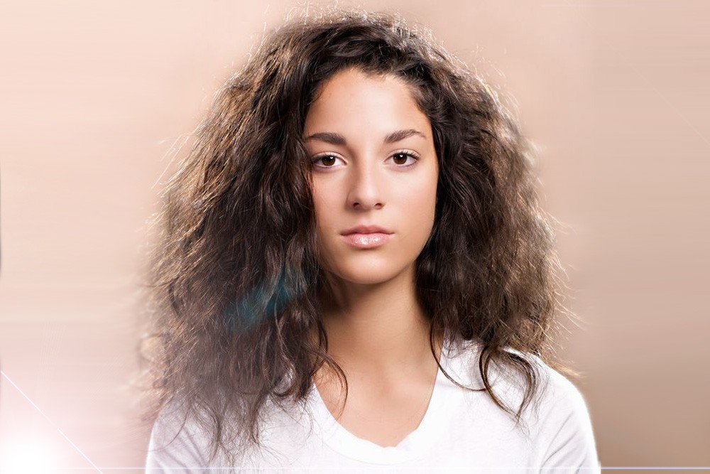 Frizzy hair: 7 tips to avoid - BeautVip