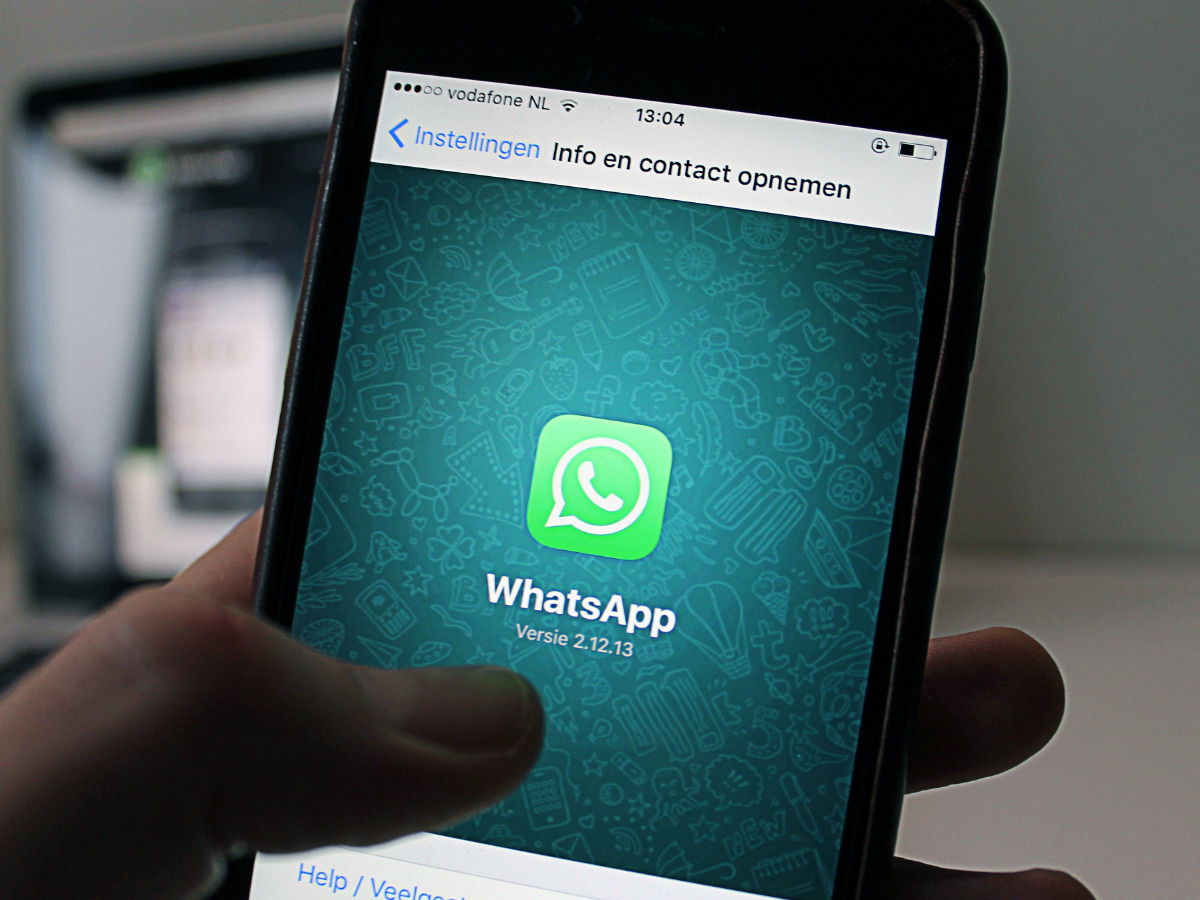 150 frases para status curtas e marcantes para WhatsApp